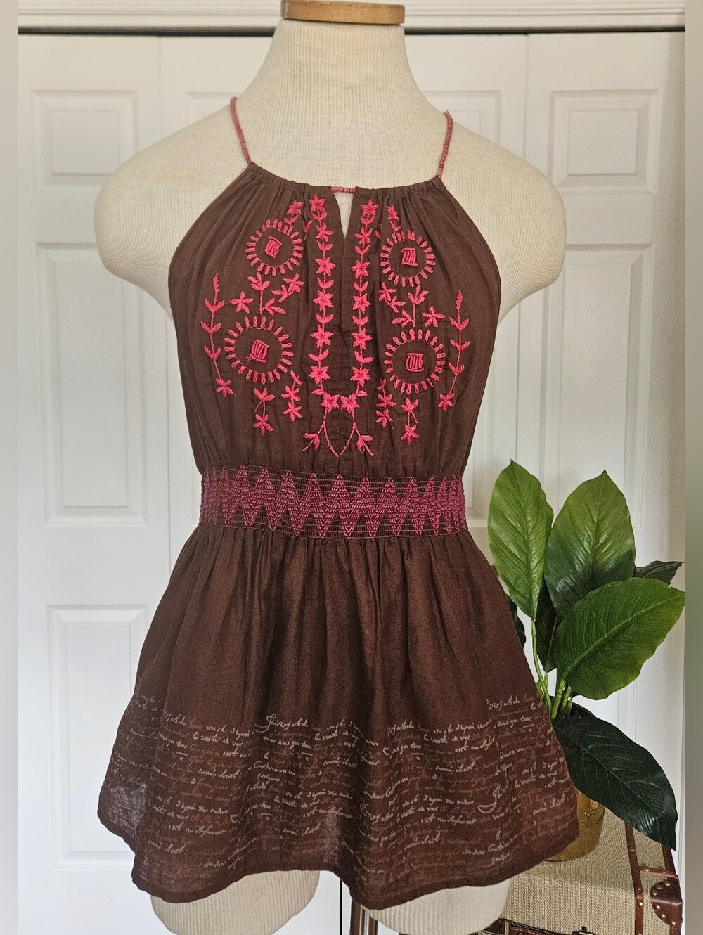 Free People VTG Y2K Brown Pink Floral Embroidered Boho Smocked Halter Top Size 6